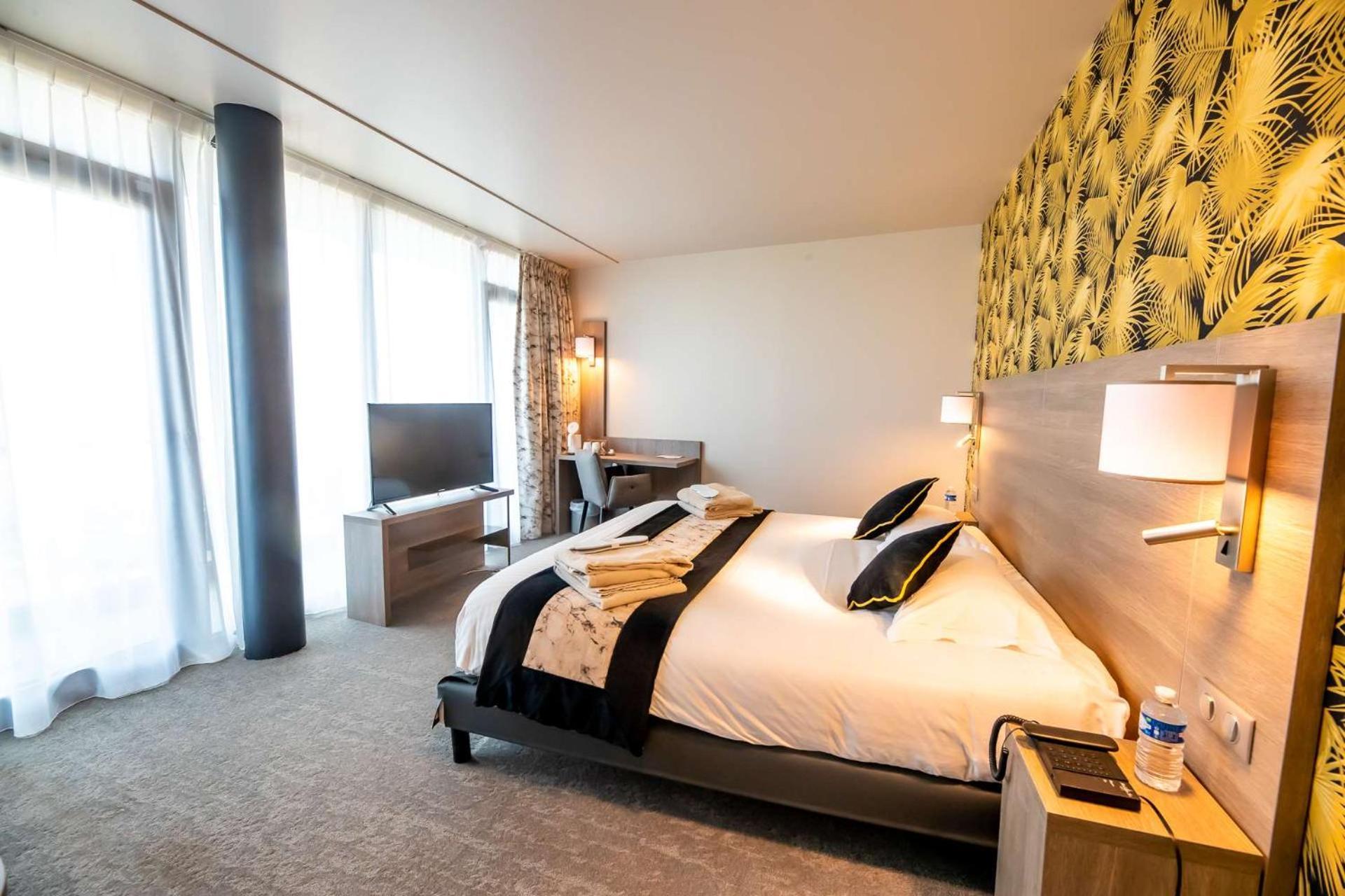 Brit Hotel Eden Spa Honfleur Exterior foto