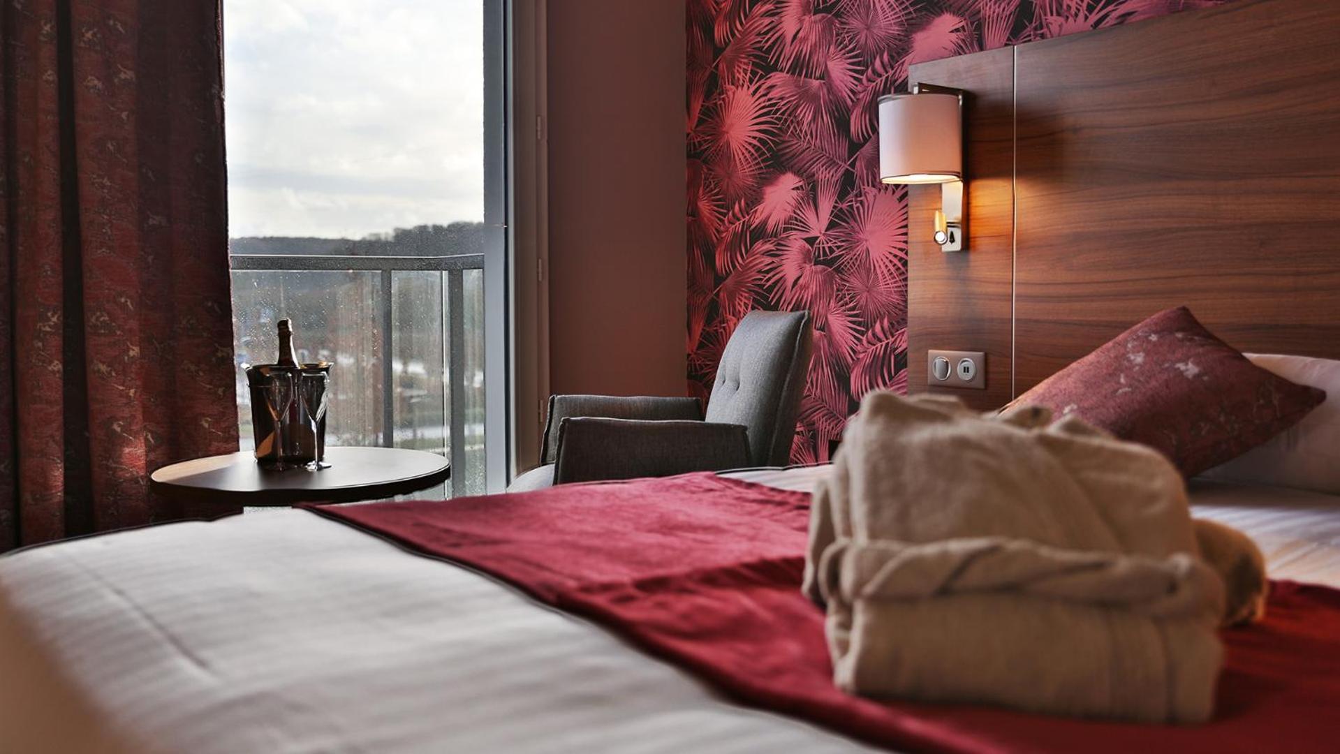 Brit Hotel Eden Spa Honfleur Exterior foto